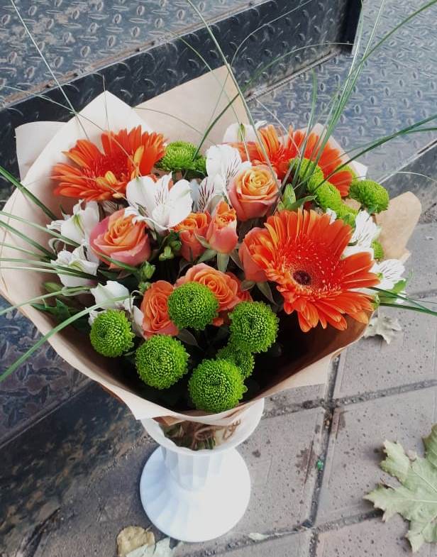 Букет цветов из: Герберы, Хризантемы, Альстромерии и Розы в Родниках Московской области