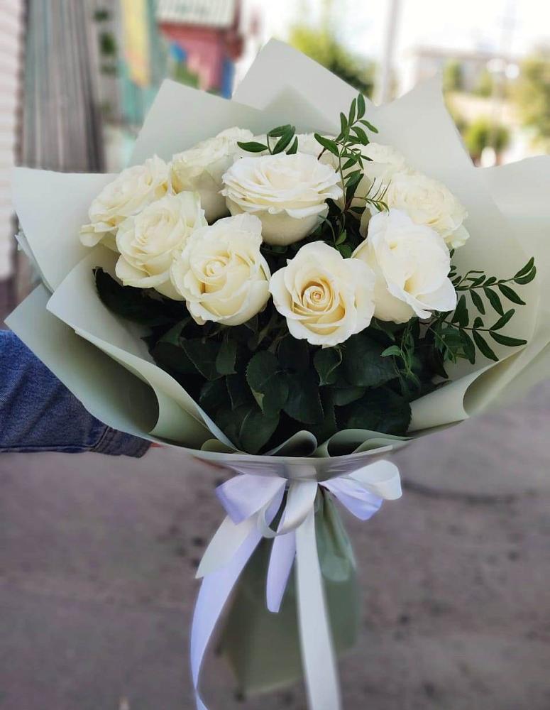 Букет Белые розы Проуд в Родниках Московской области