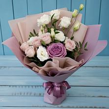 Букет цветов из:  Розы и Лизиантусы в Родниках Московской области