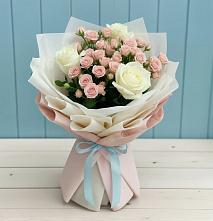 Букет цветов из:  Розы в Родниках Московской области