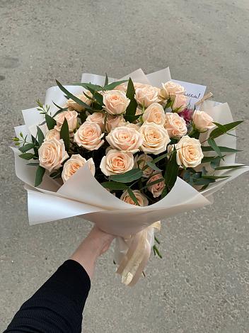 Букет Кремовые розы Латте в Родниках Московской области