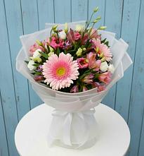 Букет цветов из:  Герберы, Альстромерии и Лизиантусы в Родниках Московской области